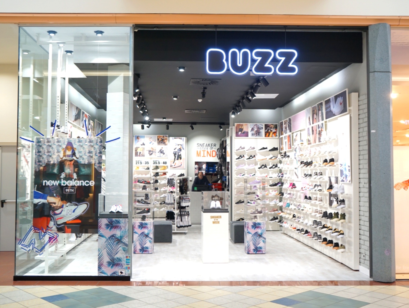 buzz sneakers shop