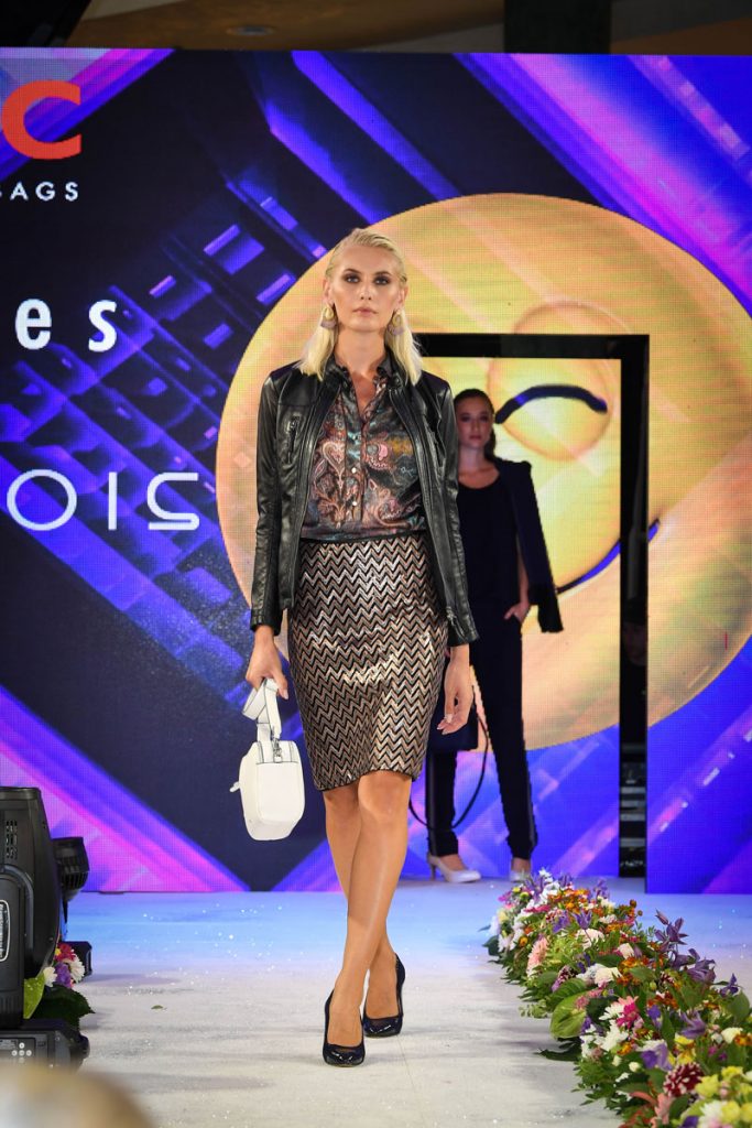 Jones_CCC_Parfois